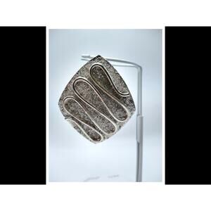 Vtg Sarah Coventry “Silvery Nile” Silver Tone Brooch Pendant Signed 3″ Jewelry